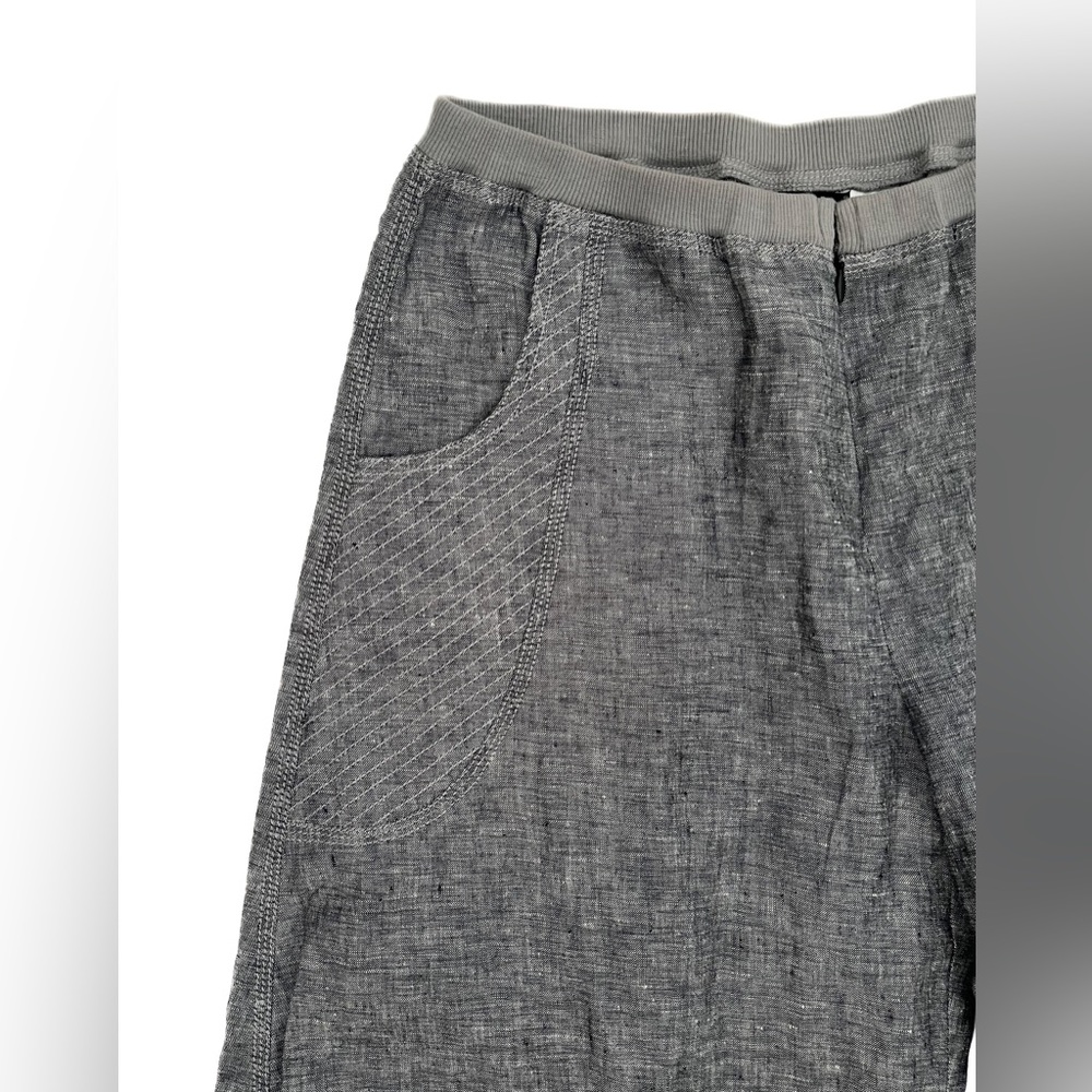 Vivid Linen Flare Legged Pant In Two-Tone Black - Picture 6 of 7